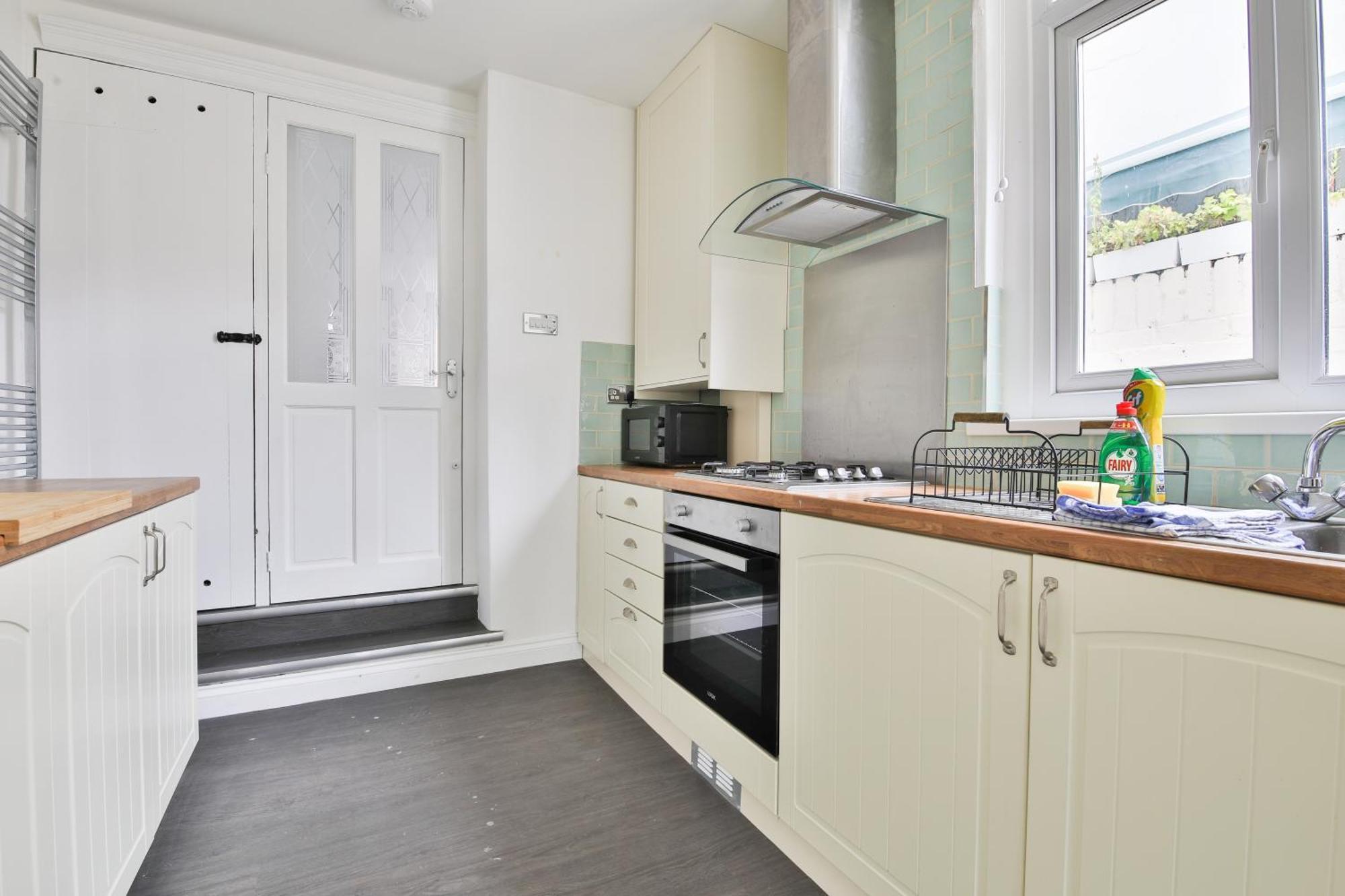 Fresh Cardiff Bay 2 Bedroom House- 3 Tv'S المظهر الخارجي الصورة