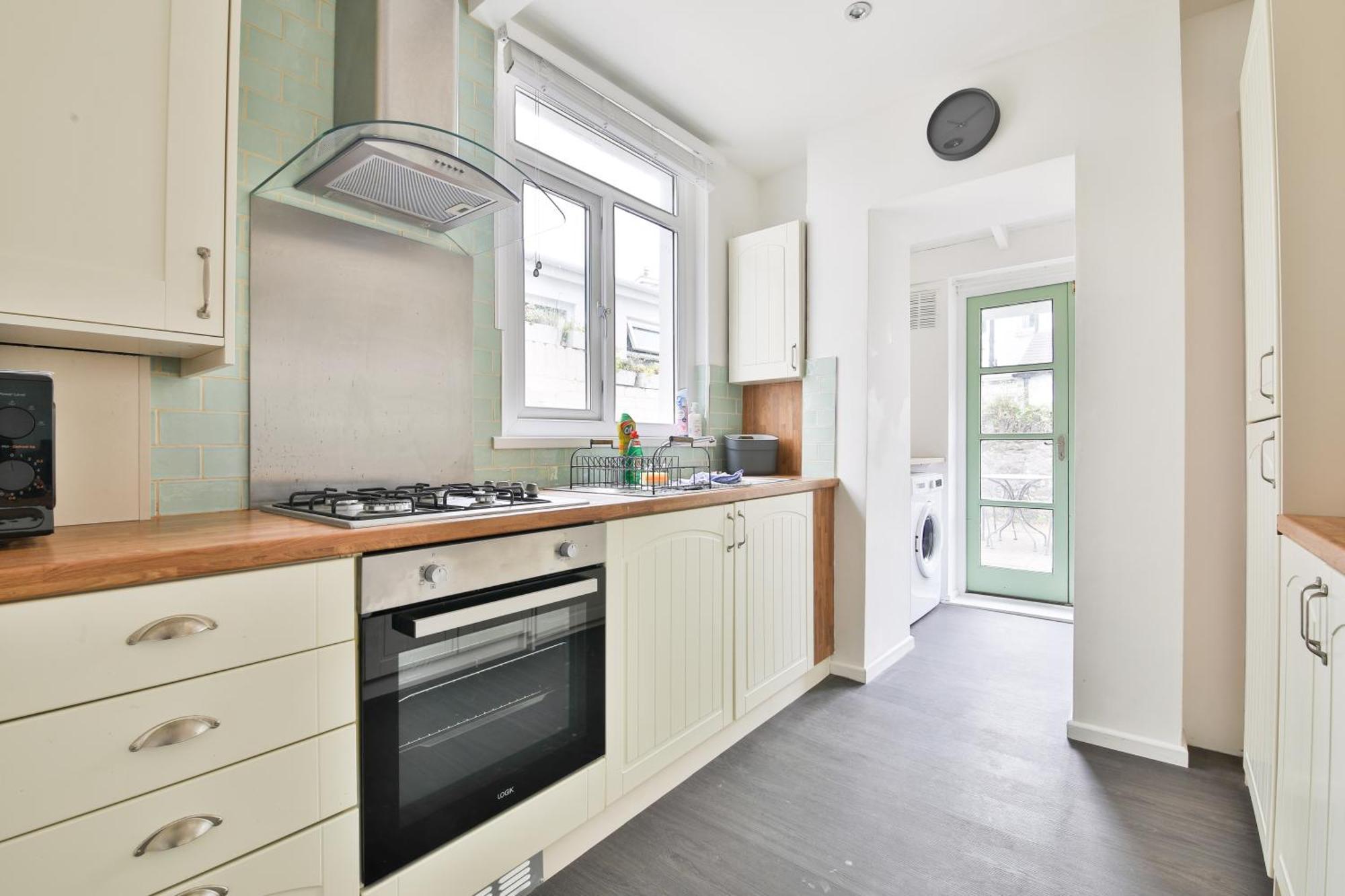Fresh Cardiff Bay 2 Bedroom House- 3 Tv'S المظهر الخارجي الصورة