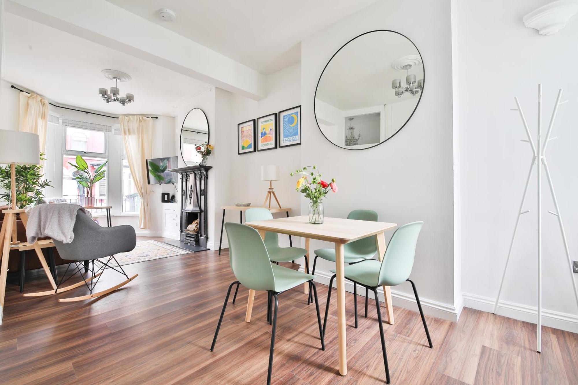 Fresh Cardiff Bay 2 Bedroom House- 3 Tv'S المظهر الخارجي الصورة